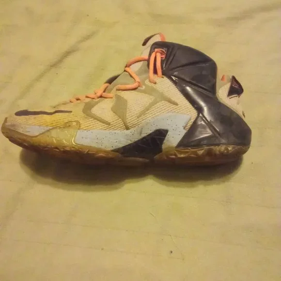 2014 Nike Lebron XII
Orange/Black... 2014 Nike Lebron XII Orange/Black Basketball Shoes 684593  main image 4